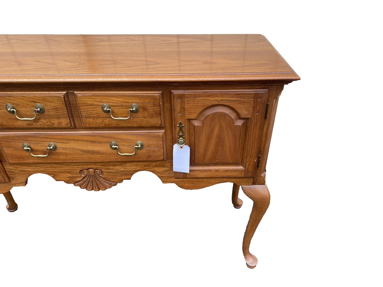 65700 Thomasville Oak Queen Anne Sideboard Server Cabinet