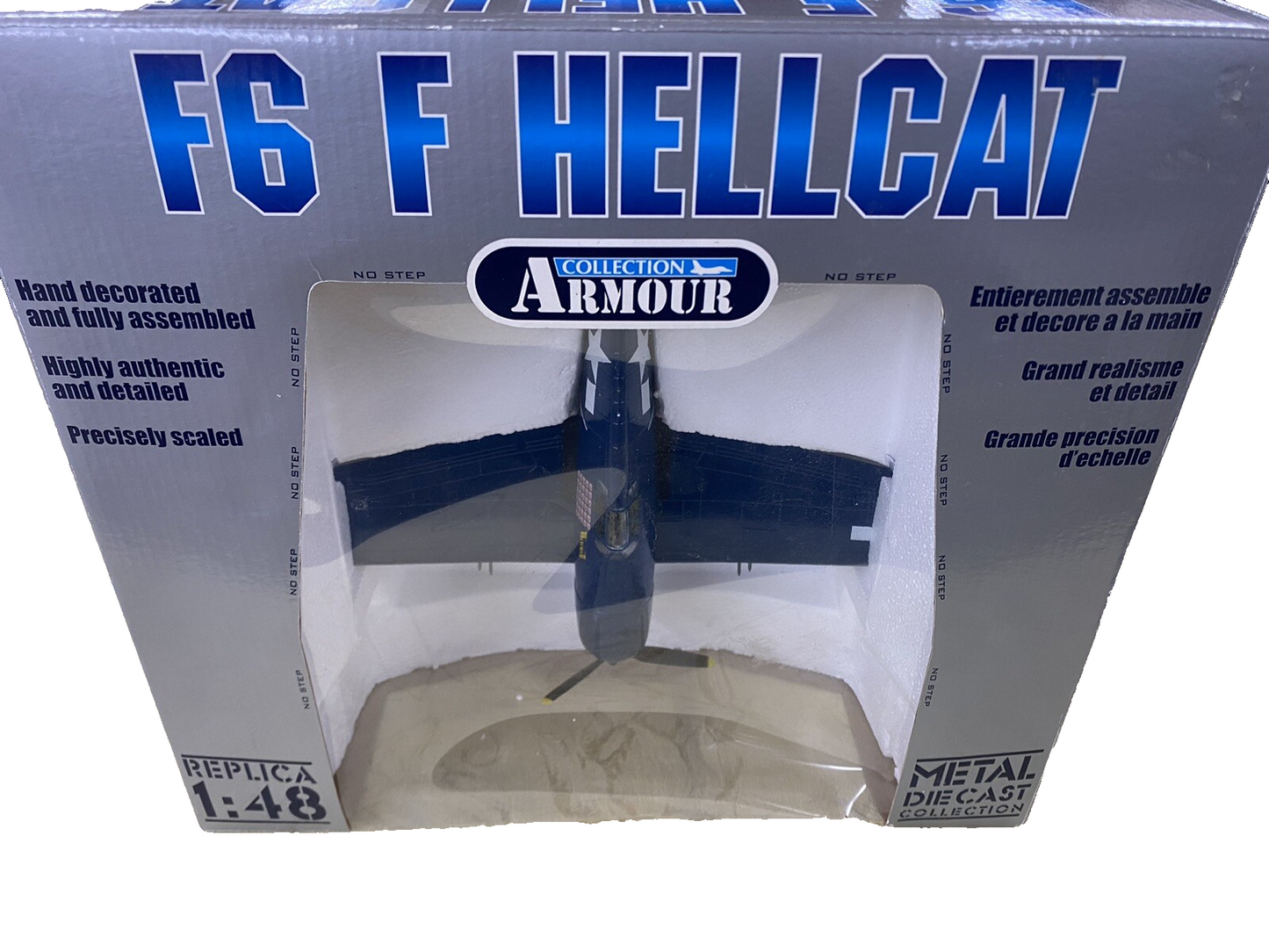ES 309:  DIECAST ARMOURS Colllection F M 98174 U S NAVY WW II ACE F4F5 Hell CAT