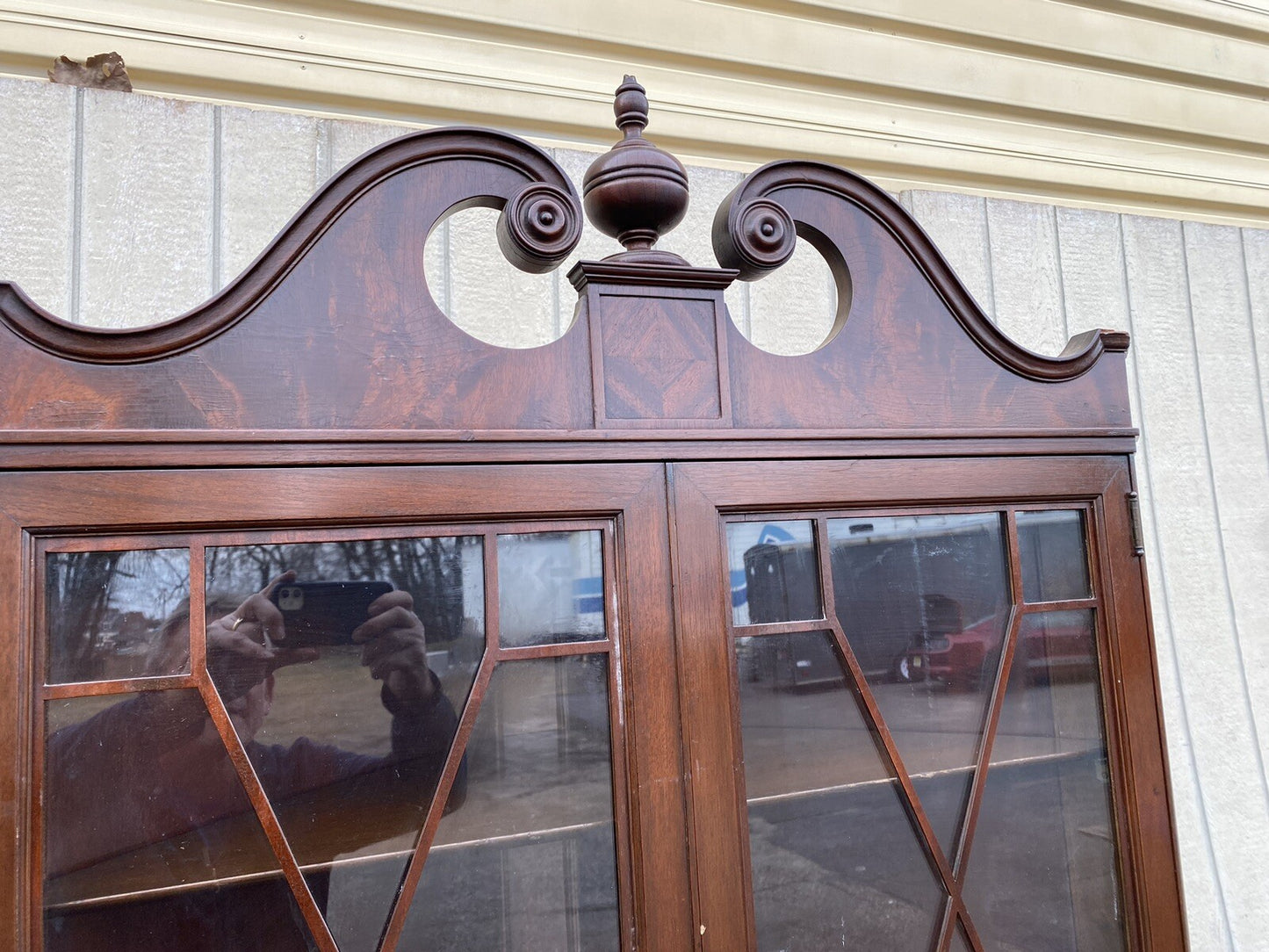 65175  Antique Mahogany Corner China Cabinet Curio