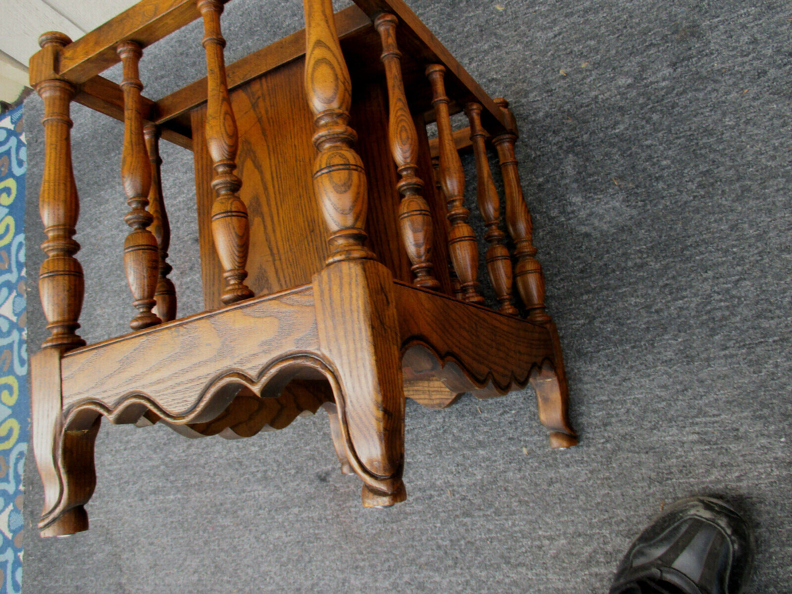 62977  Quality Oak Magazine Rack Holder Stand