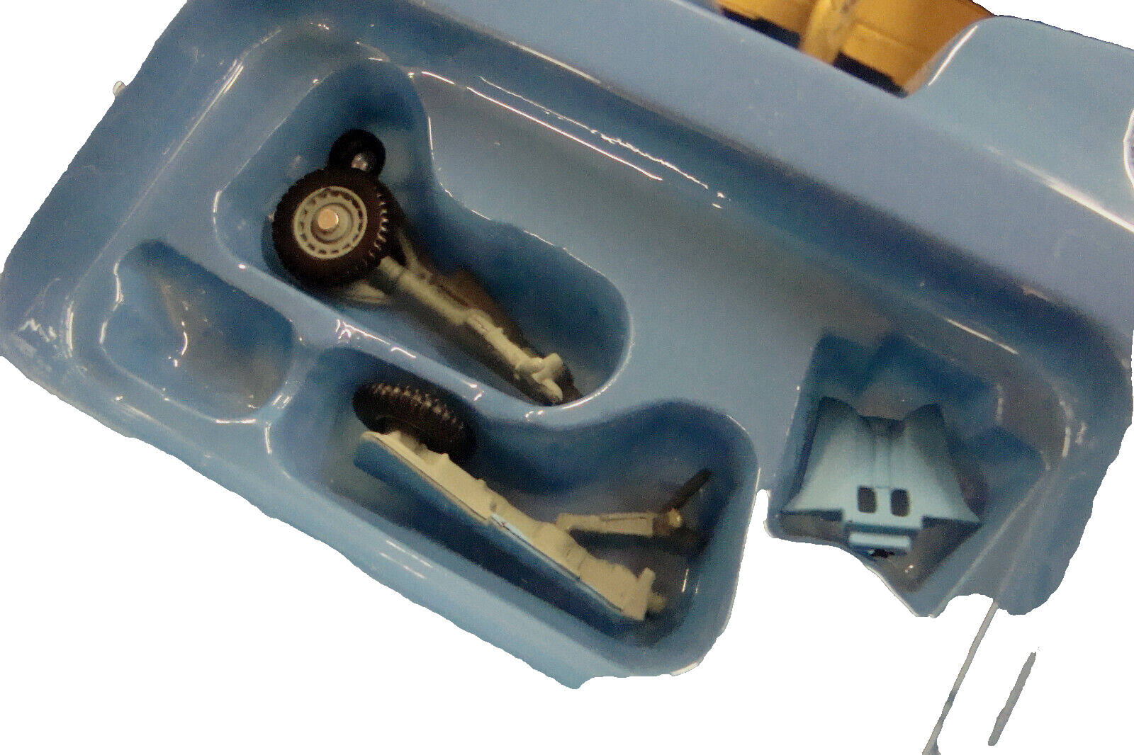 E22 - CORGI Aviation Archive Luftwaff Black Double Chevron AA34304