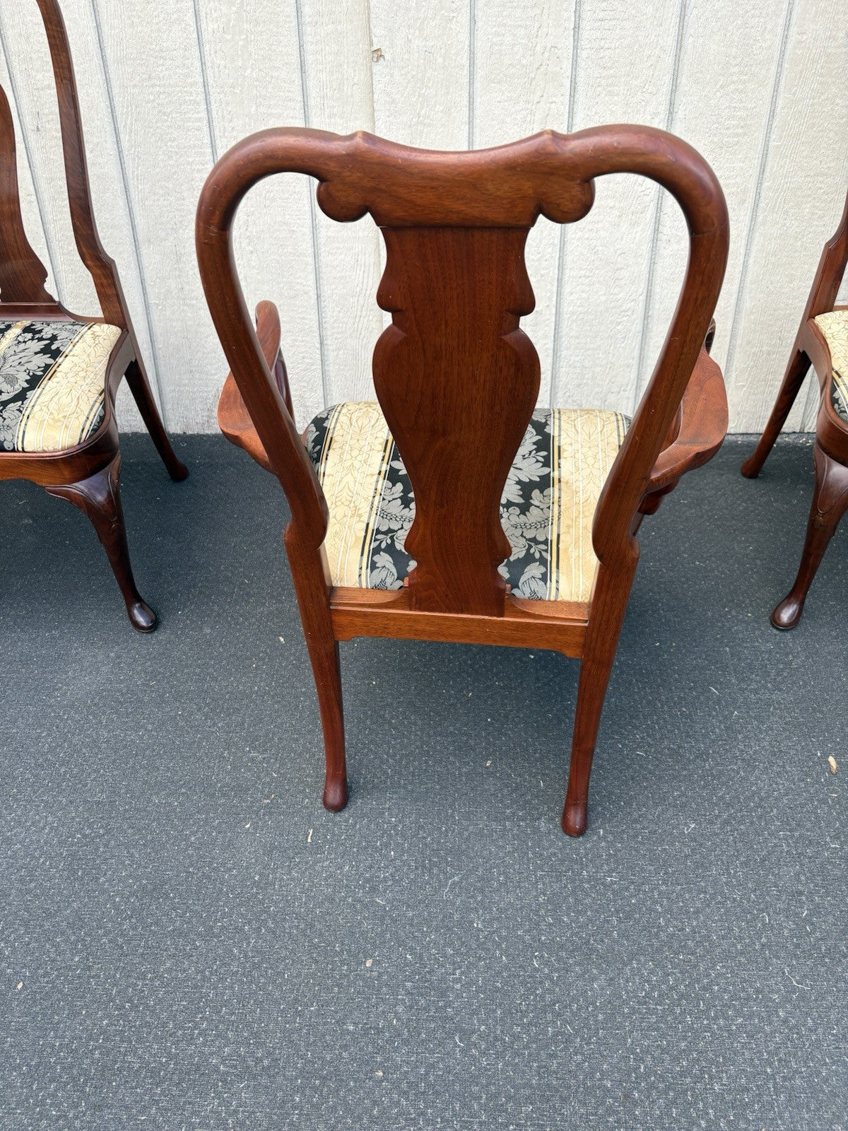 66643  Set of 6 Solid Mahogany Queen Anne Dining Chair s