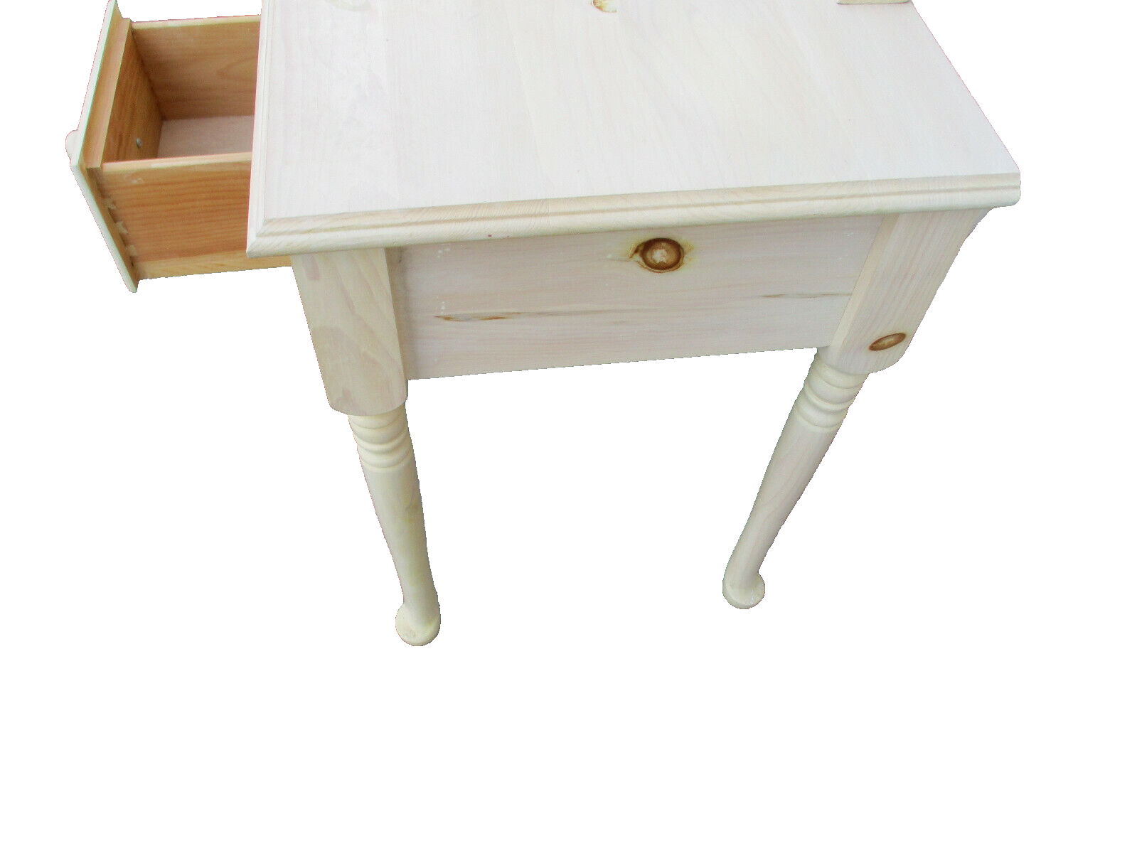 62922   Master Craft  Hand Made Vanity  Desk with Mirror