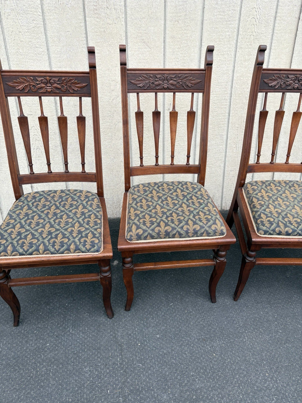 66466 Set 4 Victorian Walnut  Custom Hand Made Dining Chairs Chair s