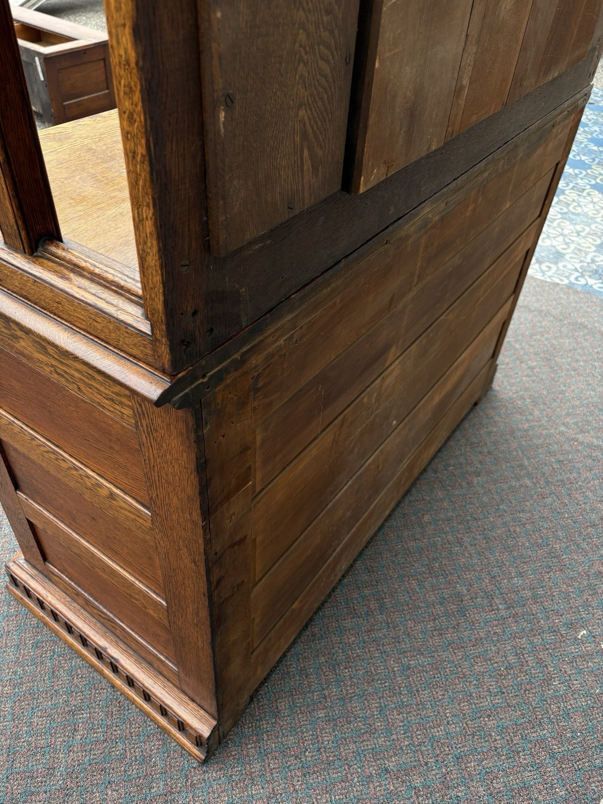 67026 Antique Victorian Oak Sideboard Buffet Cabinet