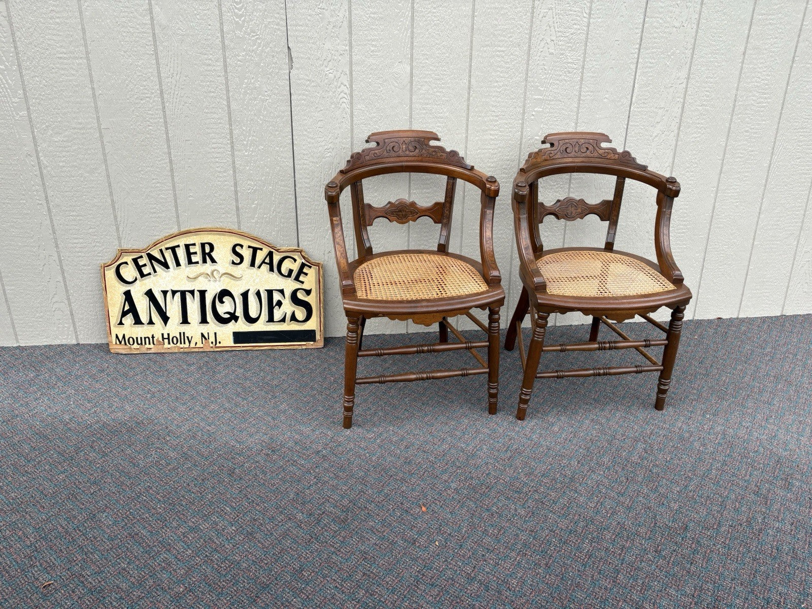 67164 Pair Antique Victorian Walnut Dining Chairs Chair s