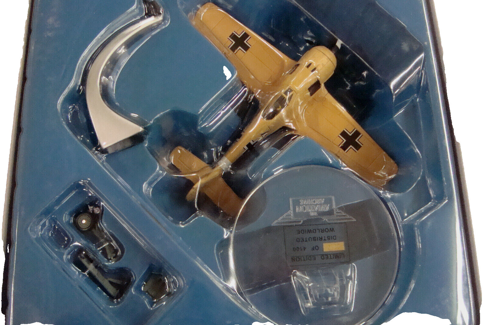 E22 - CORGI Aviation Archive Luftwaff Black Double Chevron AA34304