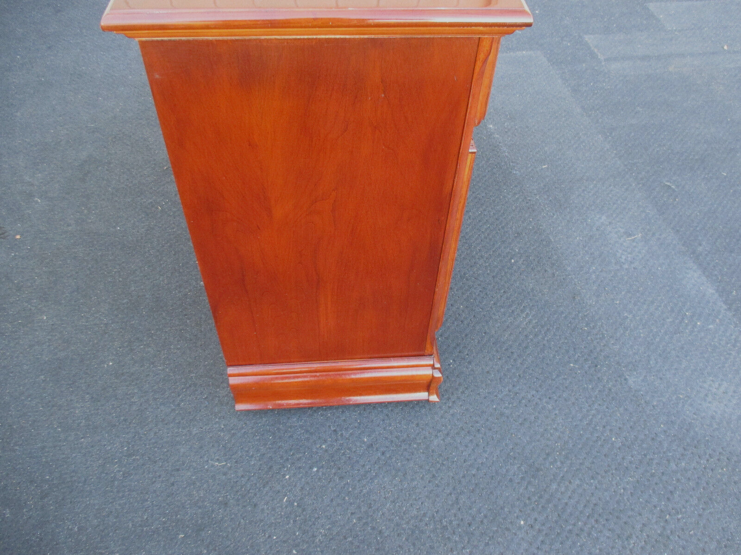 63966 Mahogany Bar Cart Server Cabinet Flip Top