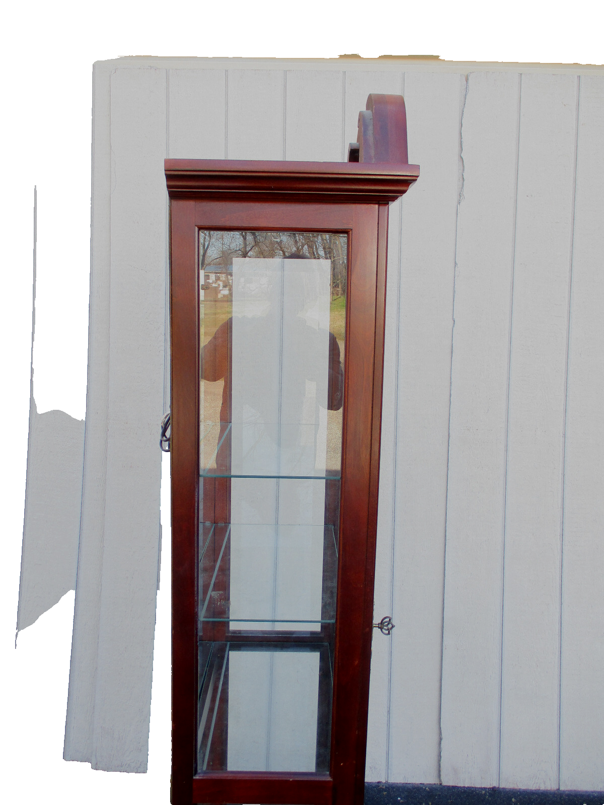 64556    PULASKI Furniture Curio China Cabinet