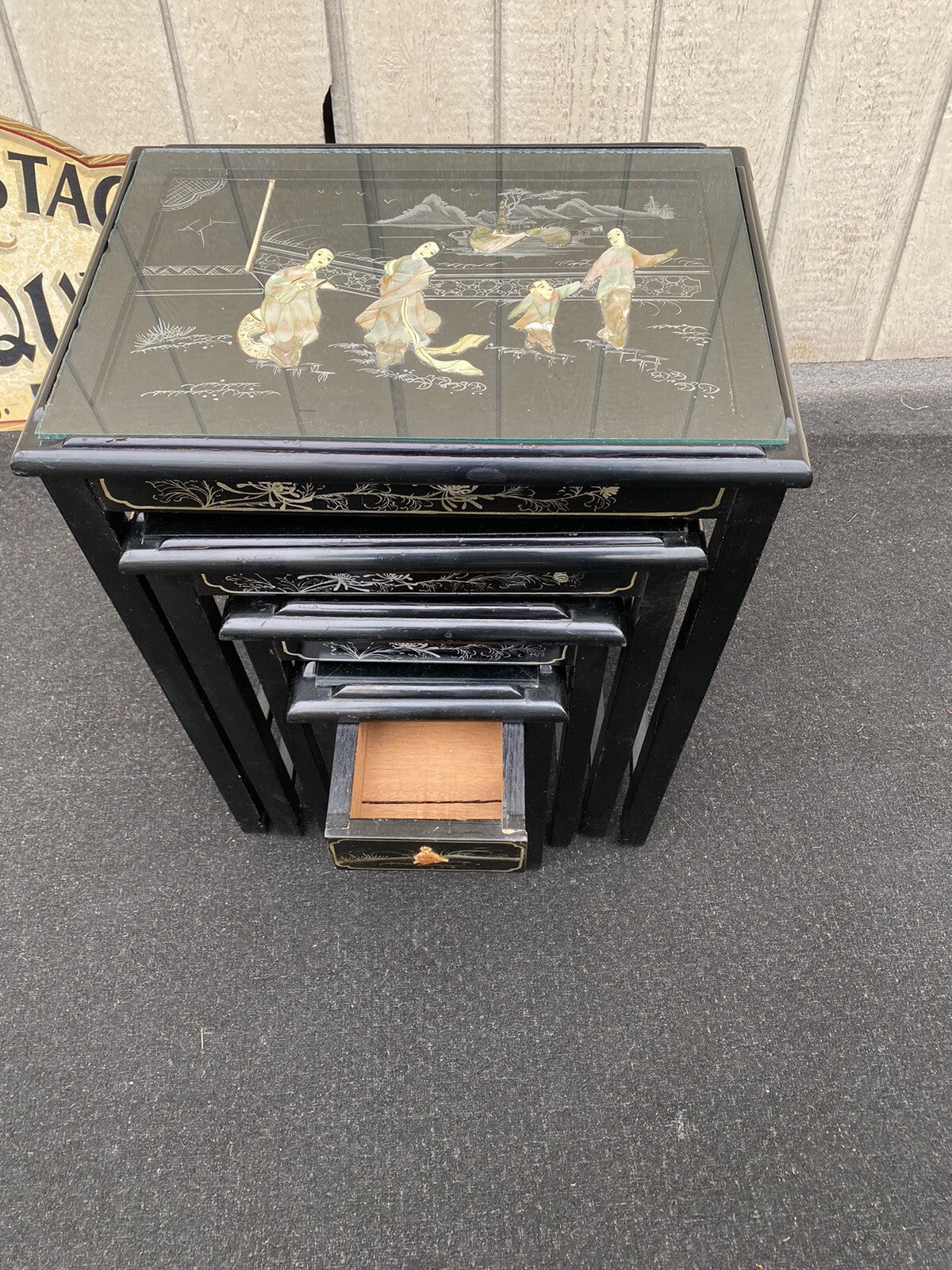 66082   Oriental 4 Stacker Lamp Table Stand s