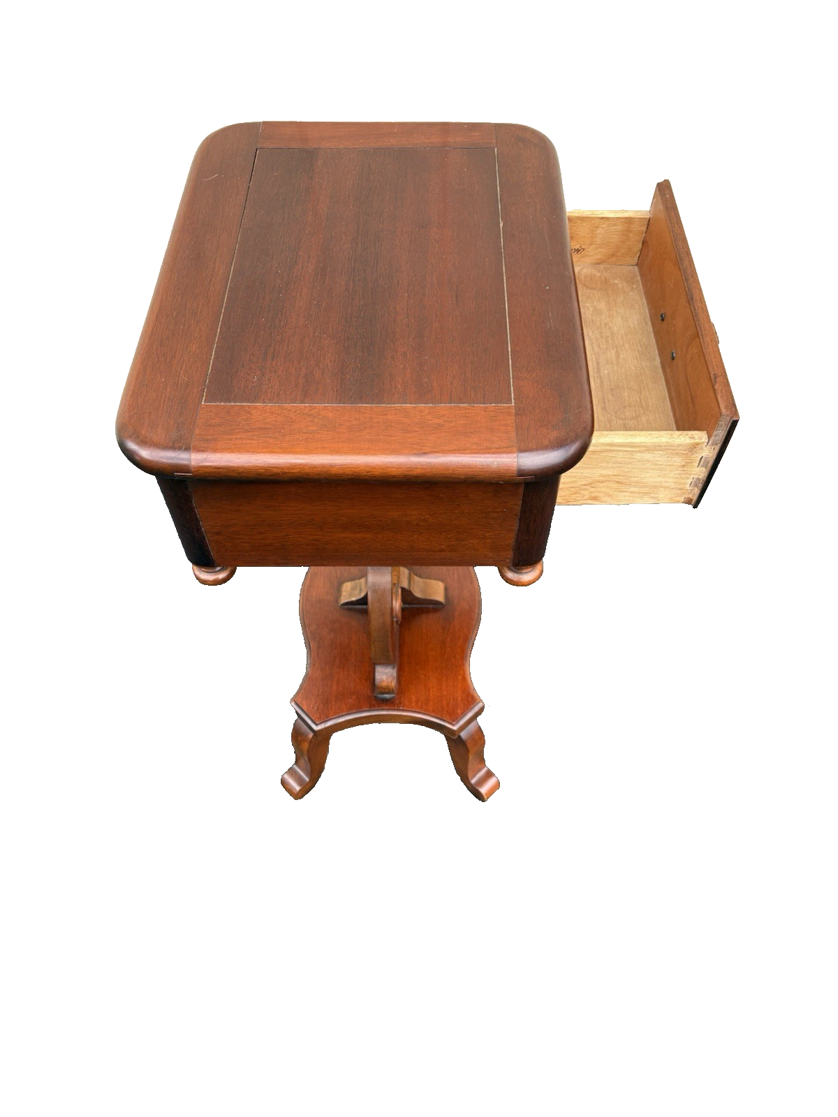 66726  DIXIE Furniture Mahogany Nightstand End Table Stand