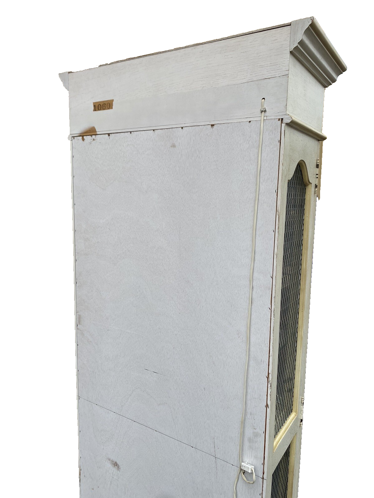 65352   Decorator Curio Cabinet HEKMAN French Regency  ???