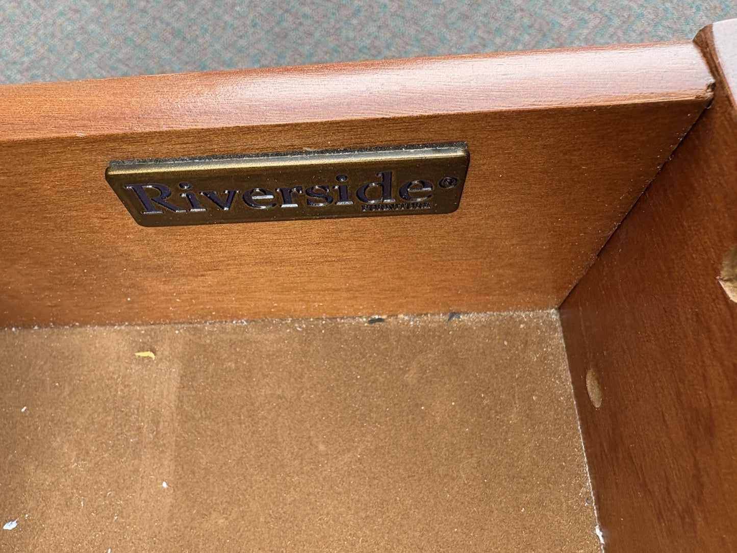 67108 Modern Riverside Furniture Ebony Executive Desk