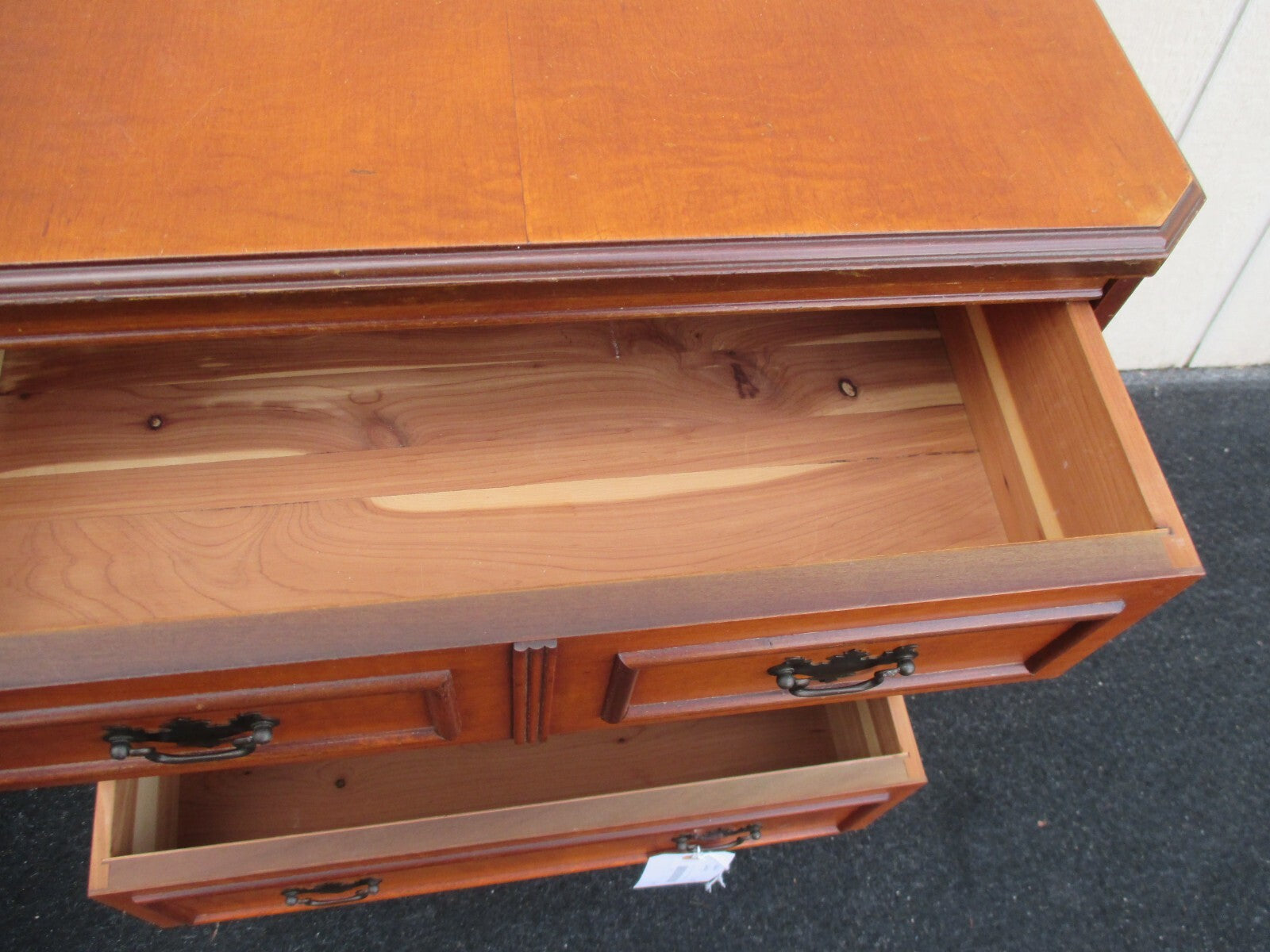 63926    Nightstand End Table Stand