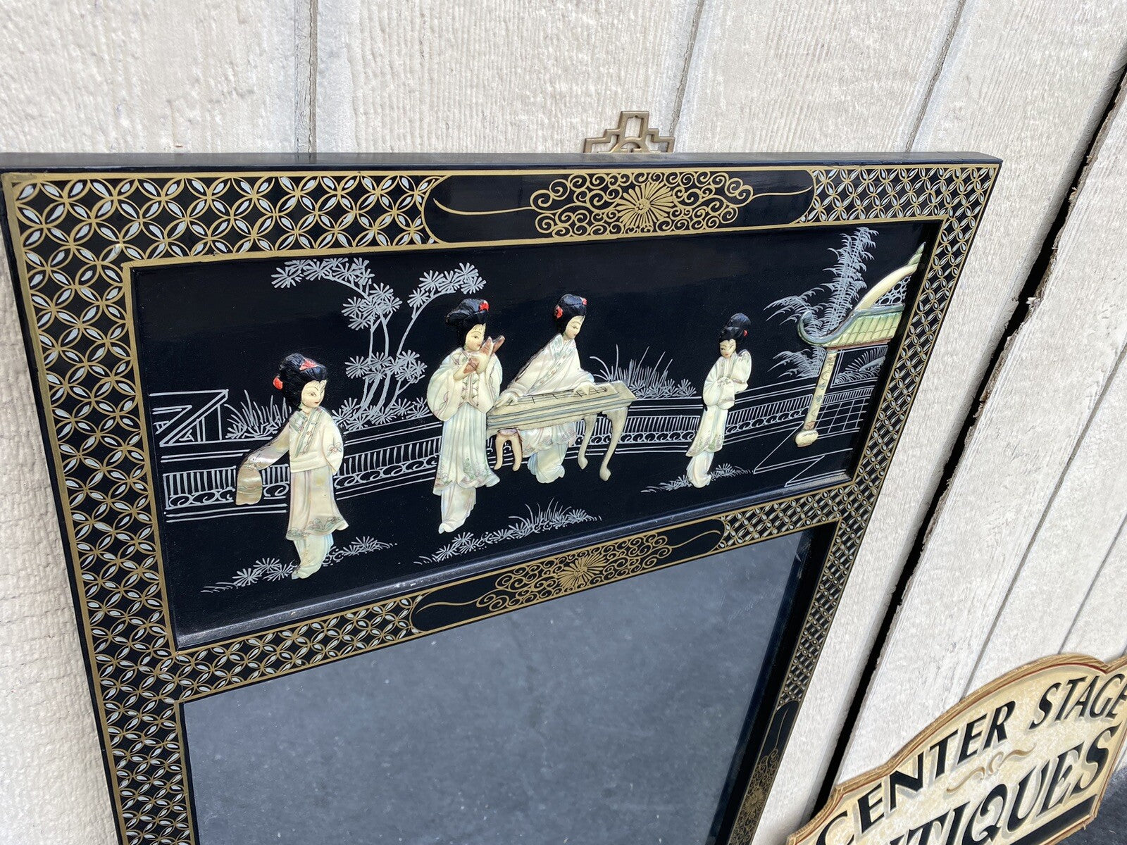 64914 Oriental Decorator Figural Mirror