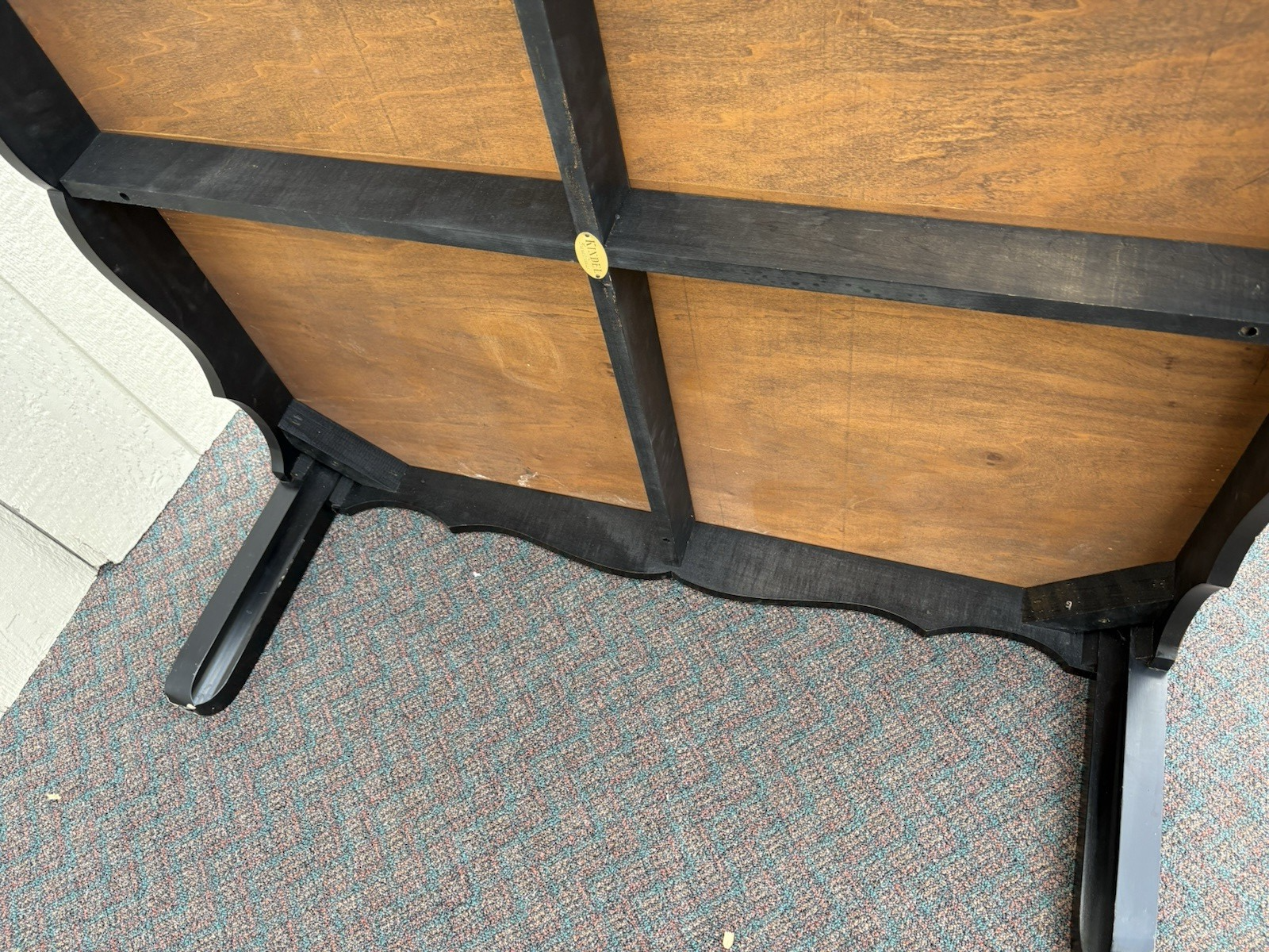 67038 Quality KINDEL Furniture Coffee Table Stand