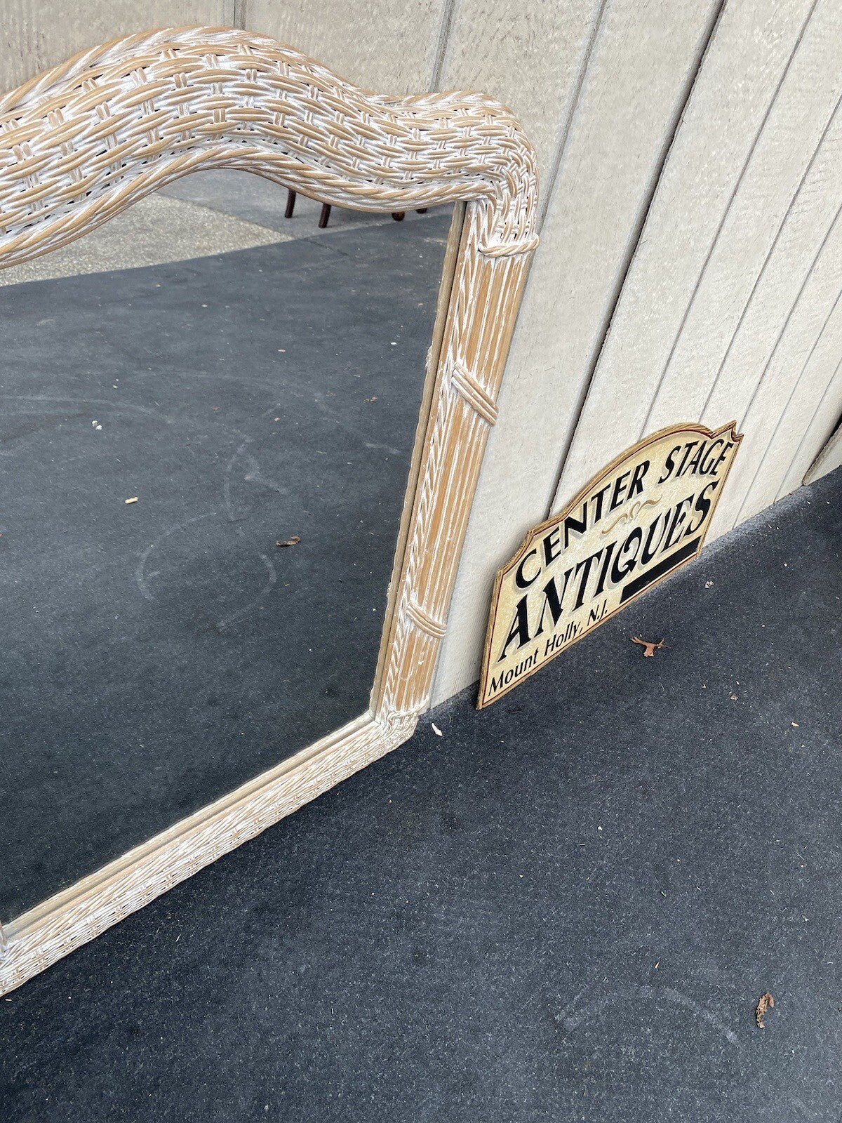 64674 Wicker Decorator Accent Mirror