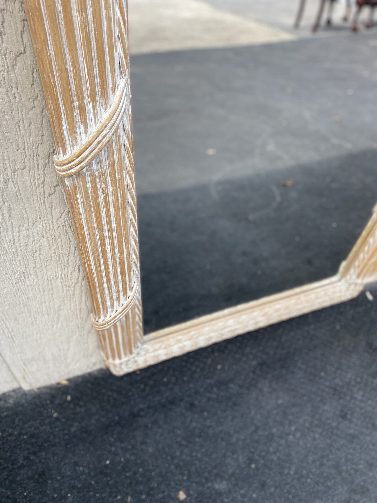 64674 Wicker Decorator Accent Mirror