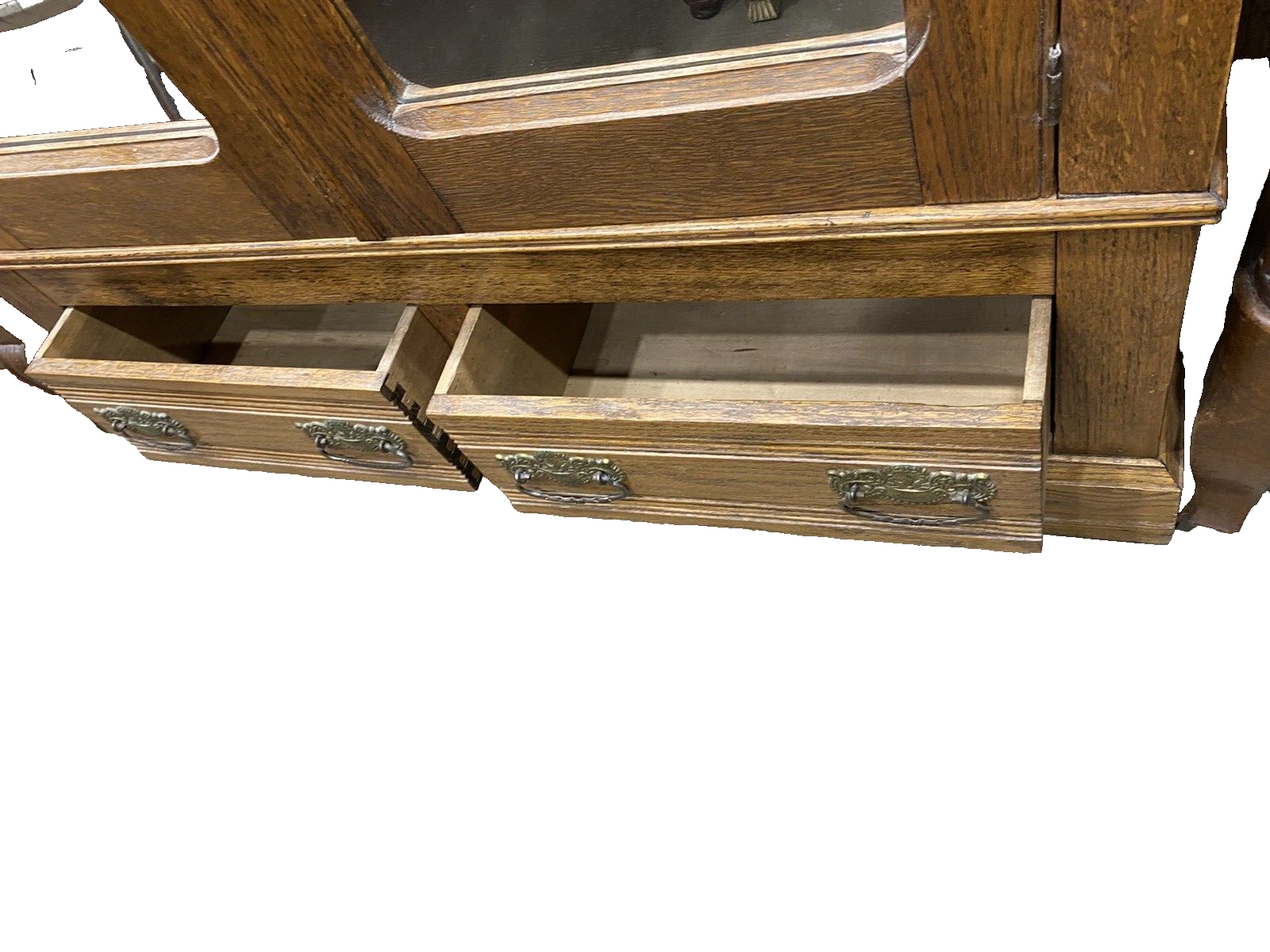 65564   Antique Victorian Oak 2 Door Wardrobe Cabinet