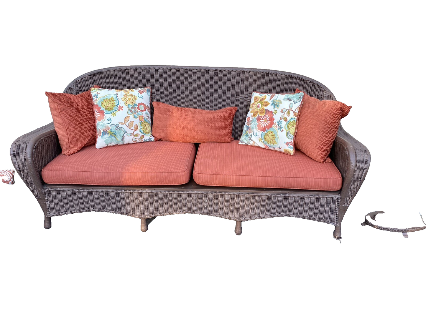 66020   Antique Victorian Wicker  Sofa Couch Armchair Chair with 2 lamps