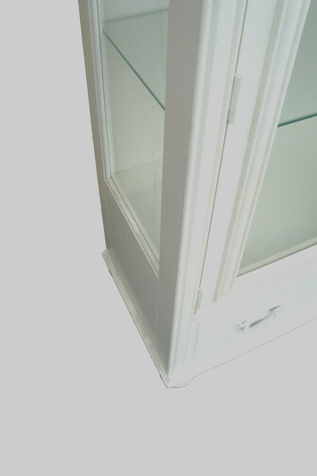 62077   Modern STANLEY Bookcase Curio Cabinet Factory Finish