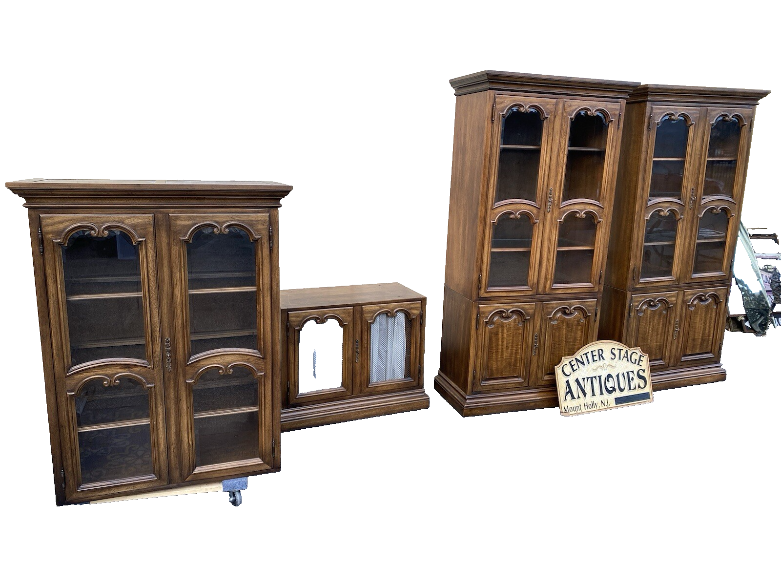 66198 BERNHARDT HIBRITEN  3 Section Wall Unit Bookcase Curio Cabinet