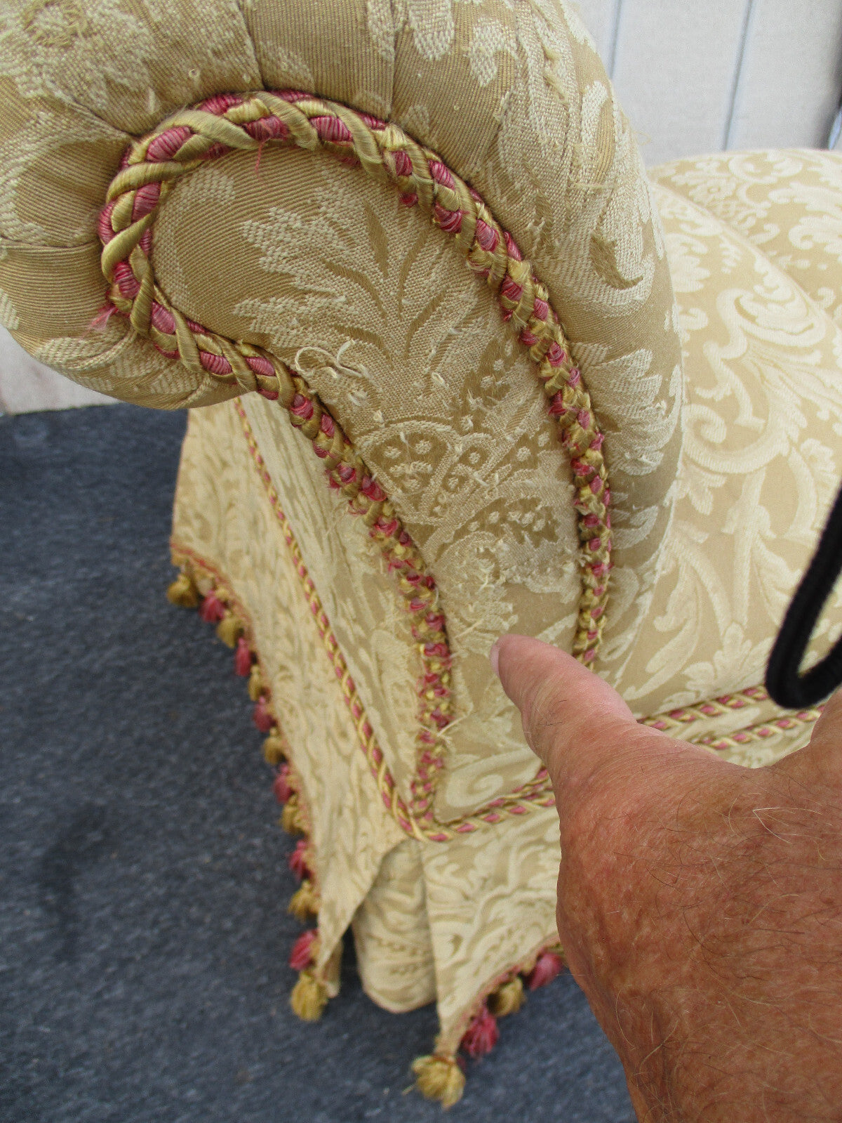 63457  Gold Decorator Window Bench Seat Settee