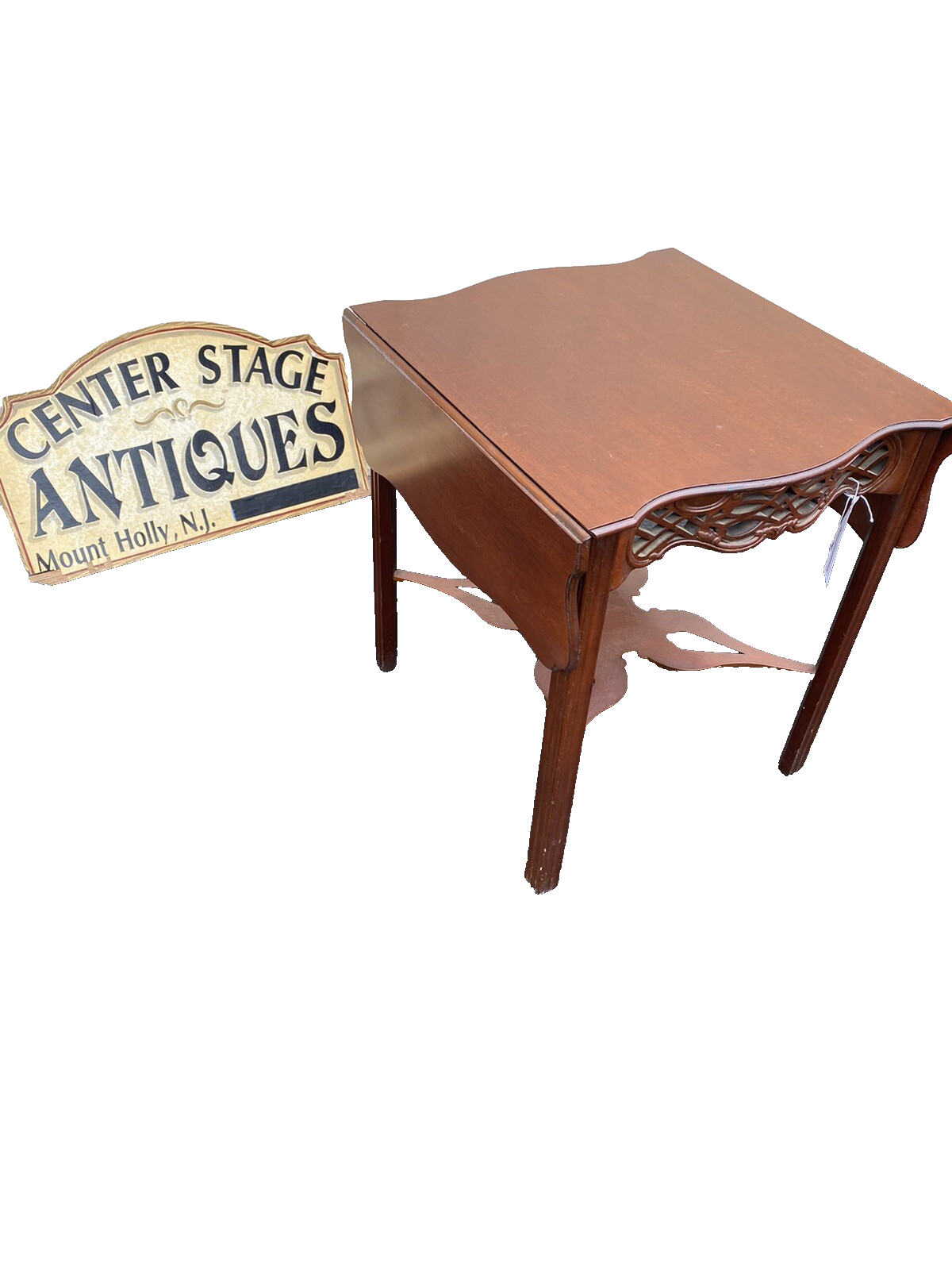 66068   BAKER Historic Charleston  Mahogany Dropleaf Lamp  Table