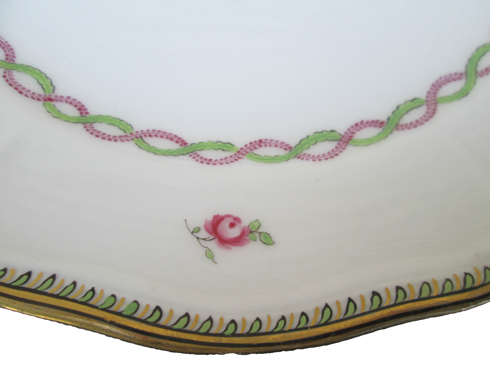 COL MWW:  SET OF 11 ANTIQUE PORCELAIN URN & FLOWERS 8" PLATES