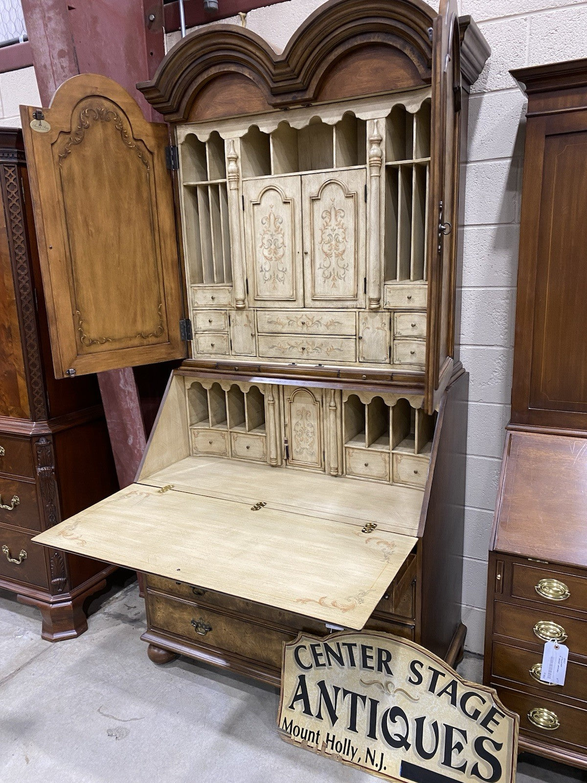 61715 Custom Made Secretary Desk with Super Interior