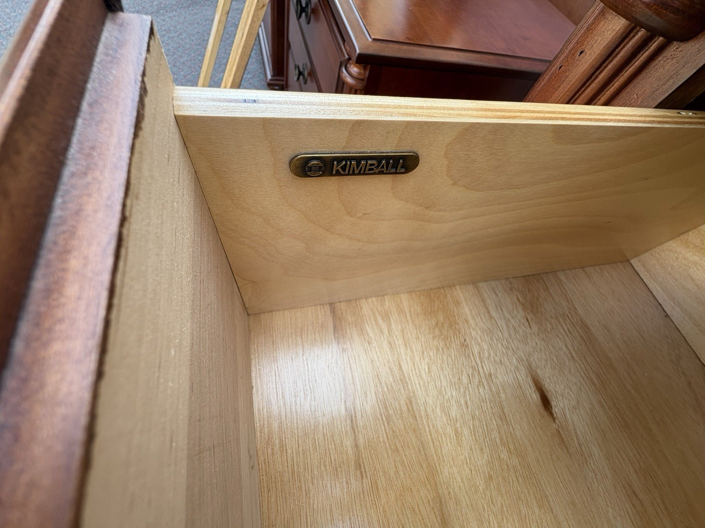 67025 KIMBALL Furniture Bedroom Set High, Low w/ Mirror. Queen Bed 2 Nightstands