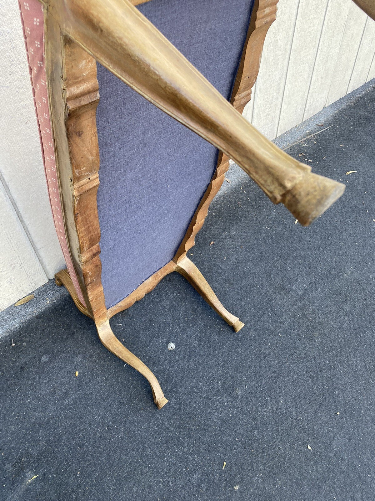 65935  French Country Louis XV window Bench Ottoman