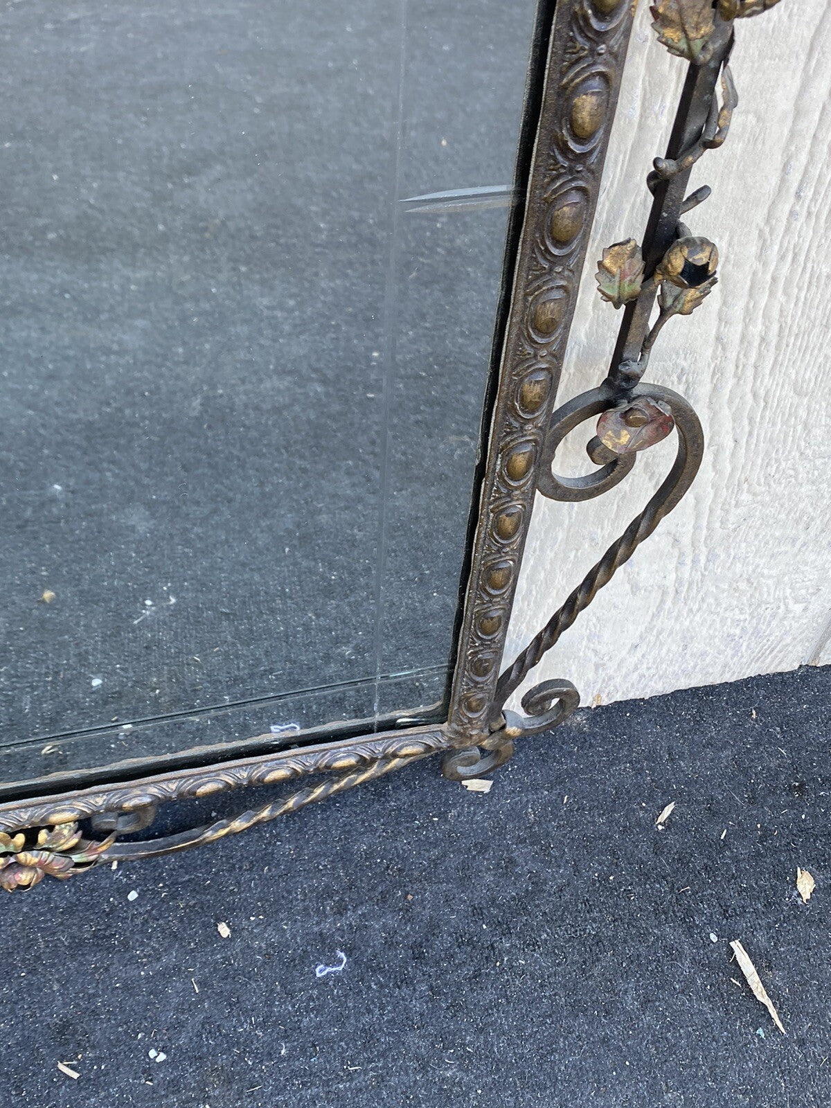 66264 Decorator Hand Made Mirror in Metal frame