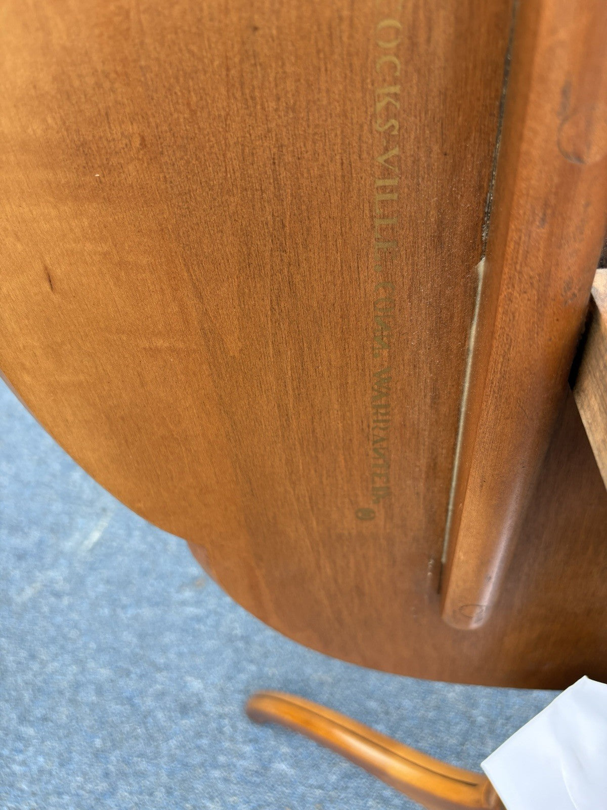 64962 HITCHCOCK Tilt Top Maple Table