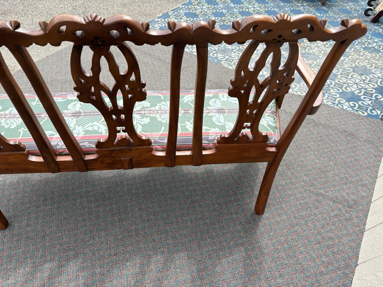 66942   Chippendale Mahogany Claw Foot Settee Loveseat Couch