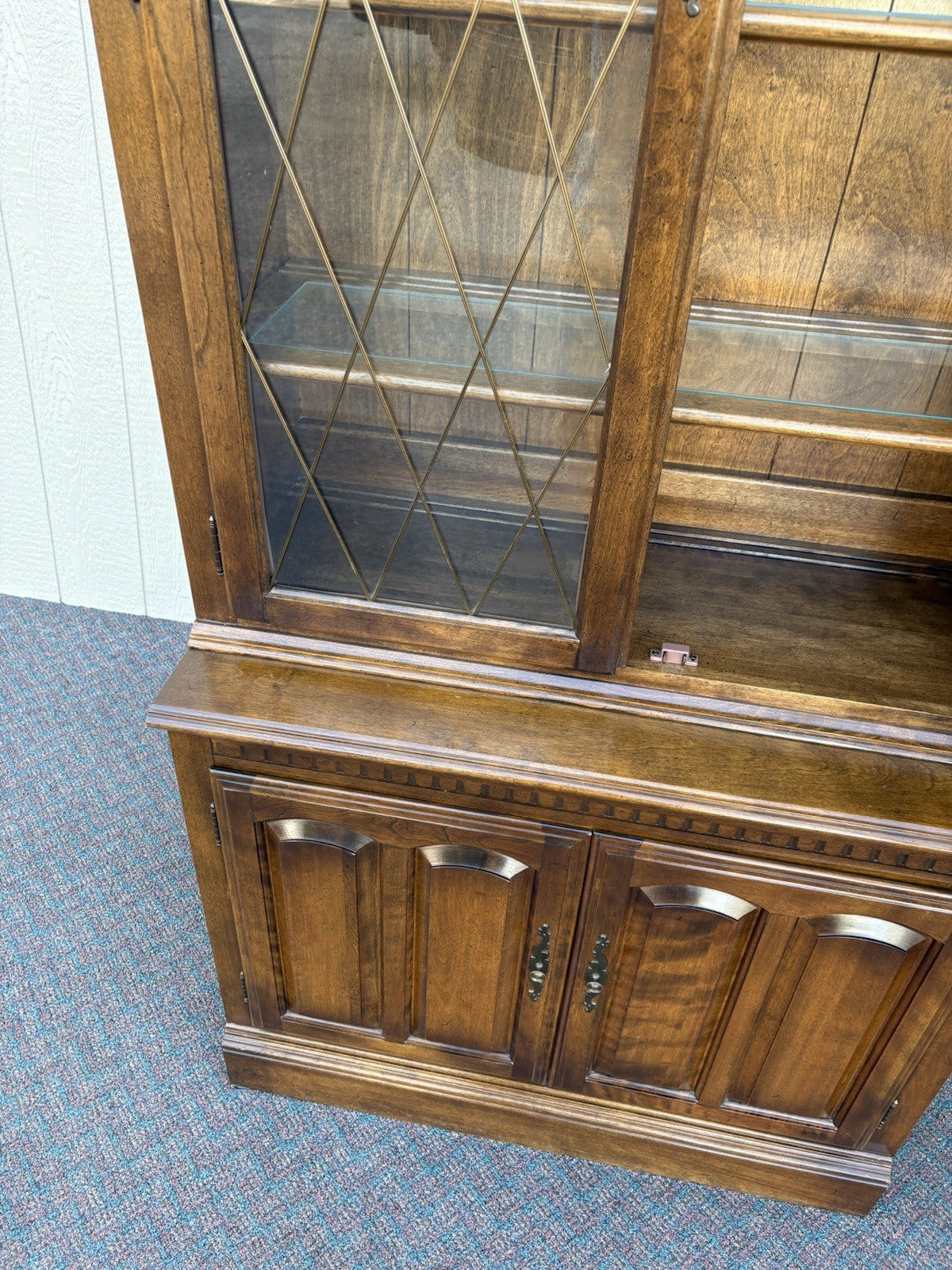 66953 Maple ETHAN ALLEN Curio China Cabinet Bookcase