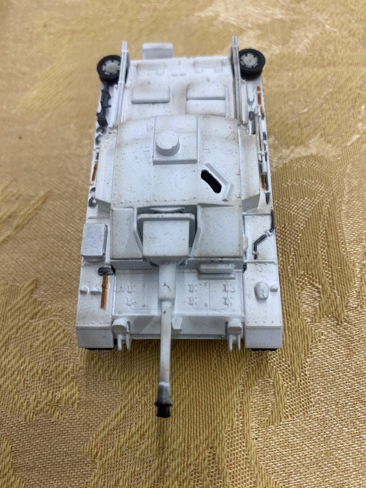 ES 54: Grouping of 7 Military Vehicles  Tanks    3 3/4" to 4" long