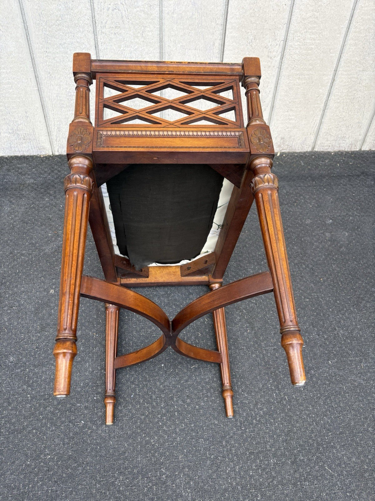 66887   Decorator Mahogany Vanity Bench Stool  XX