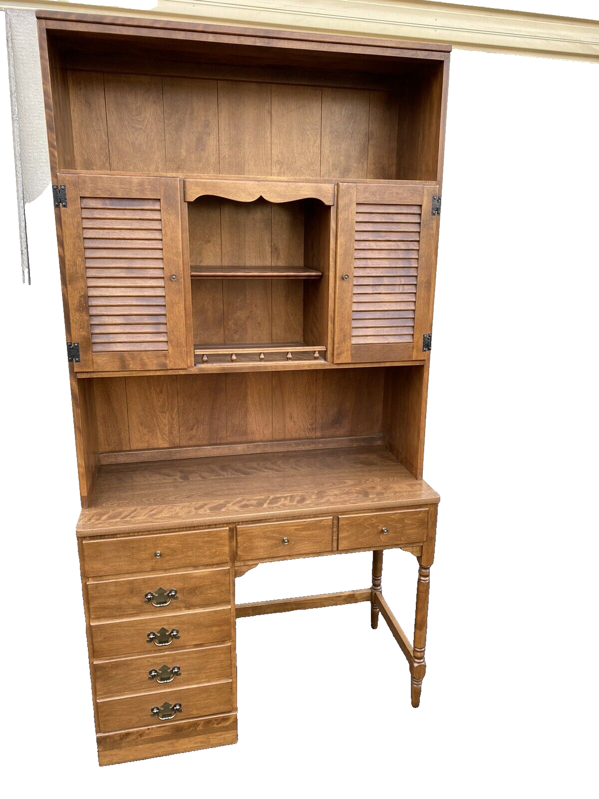 66124 ETHAN ALLEN Desk w/ Bookcase Top