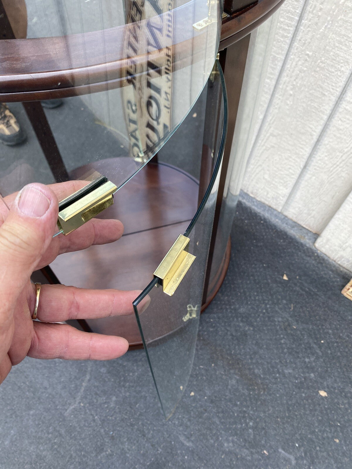 65533  MERIDAN Furnitute Bow Glass Curio Cabinet w/ Plate Glass Shelves