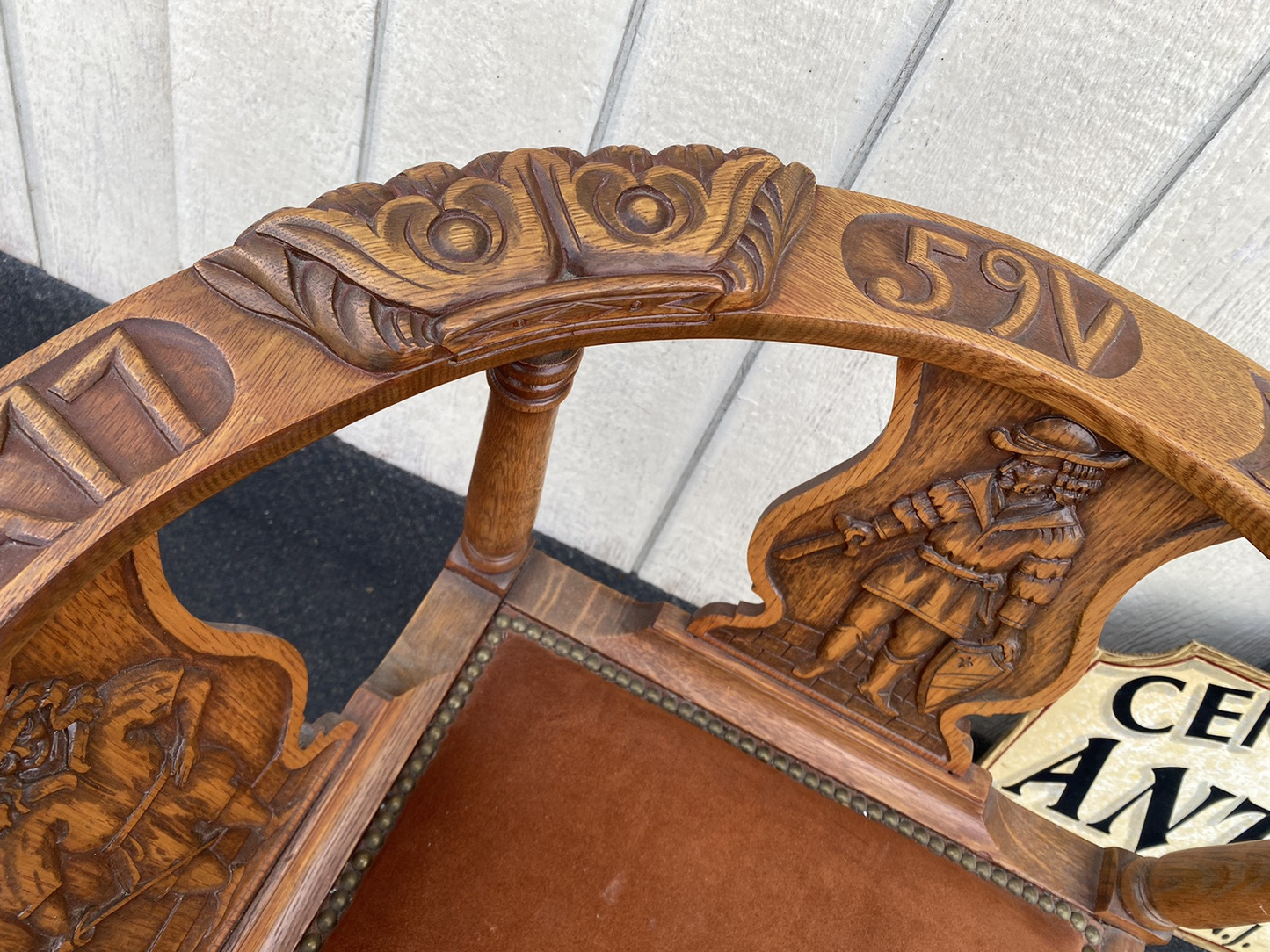 66381   Custom Made Hand Carved Oak Corner Chair