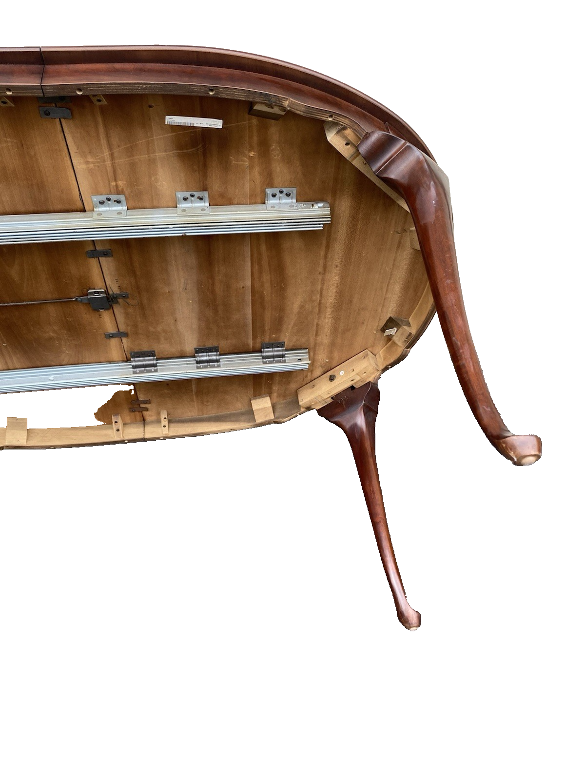 66514 Mahogany Queen Anne Oval Dining Table with NO leafs