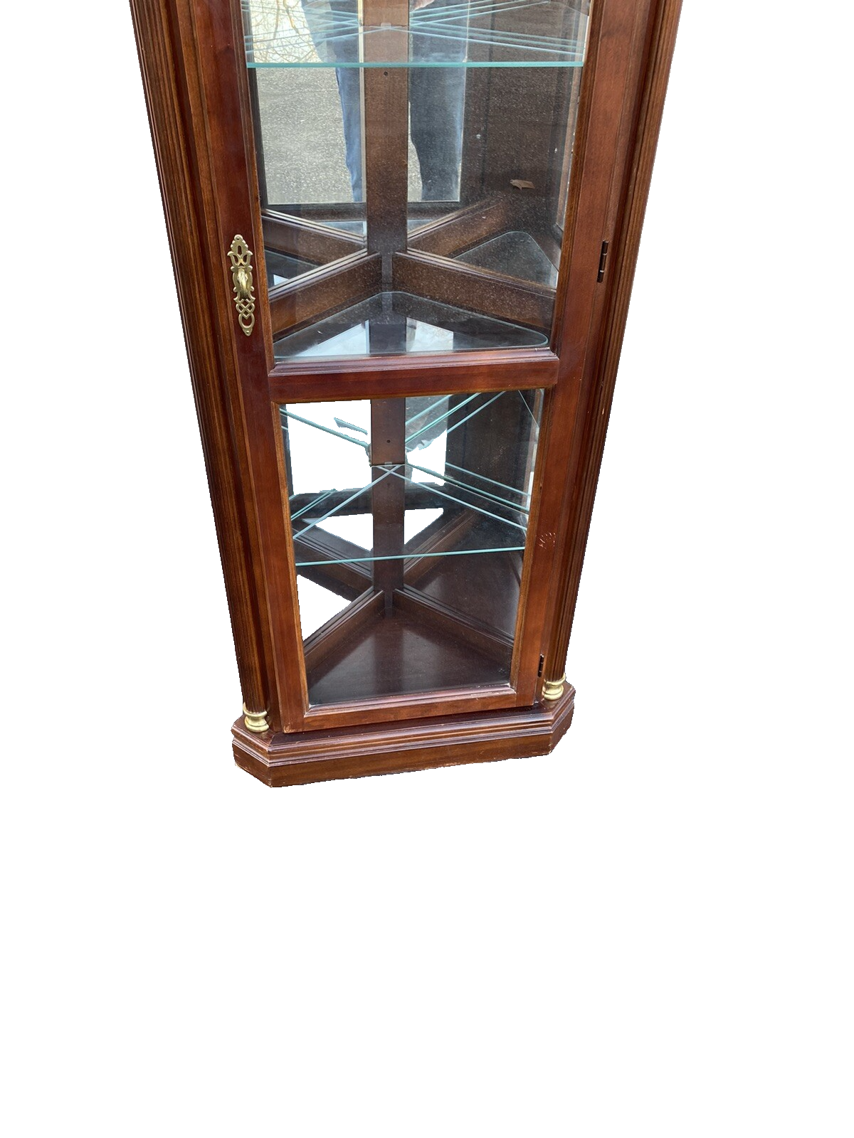 66160   Mahogany PULASKI Furniture Corner China cabinet Curio