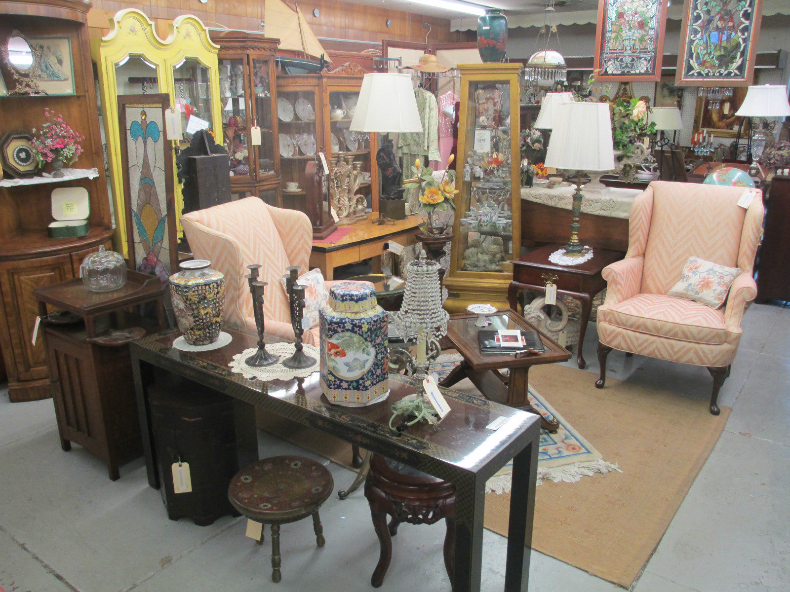 52831 Modern Decorator Mid Century Glass Top Decorator Table