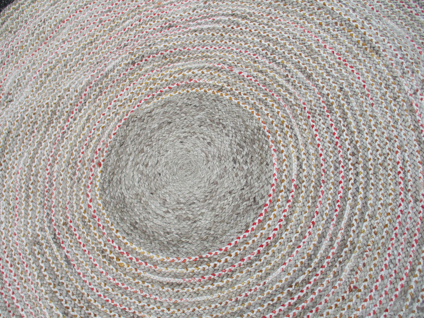 RUG 05:      Round 5 foot  10 inch   Rug    NU LOOM DISCOTEK