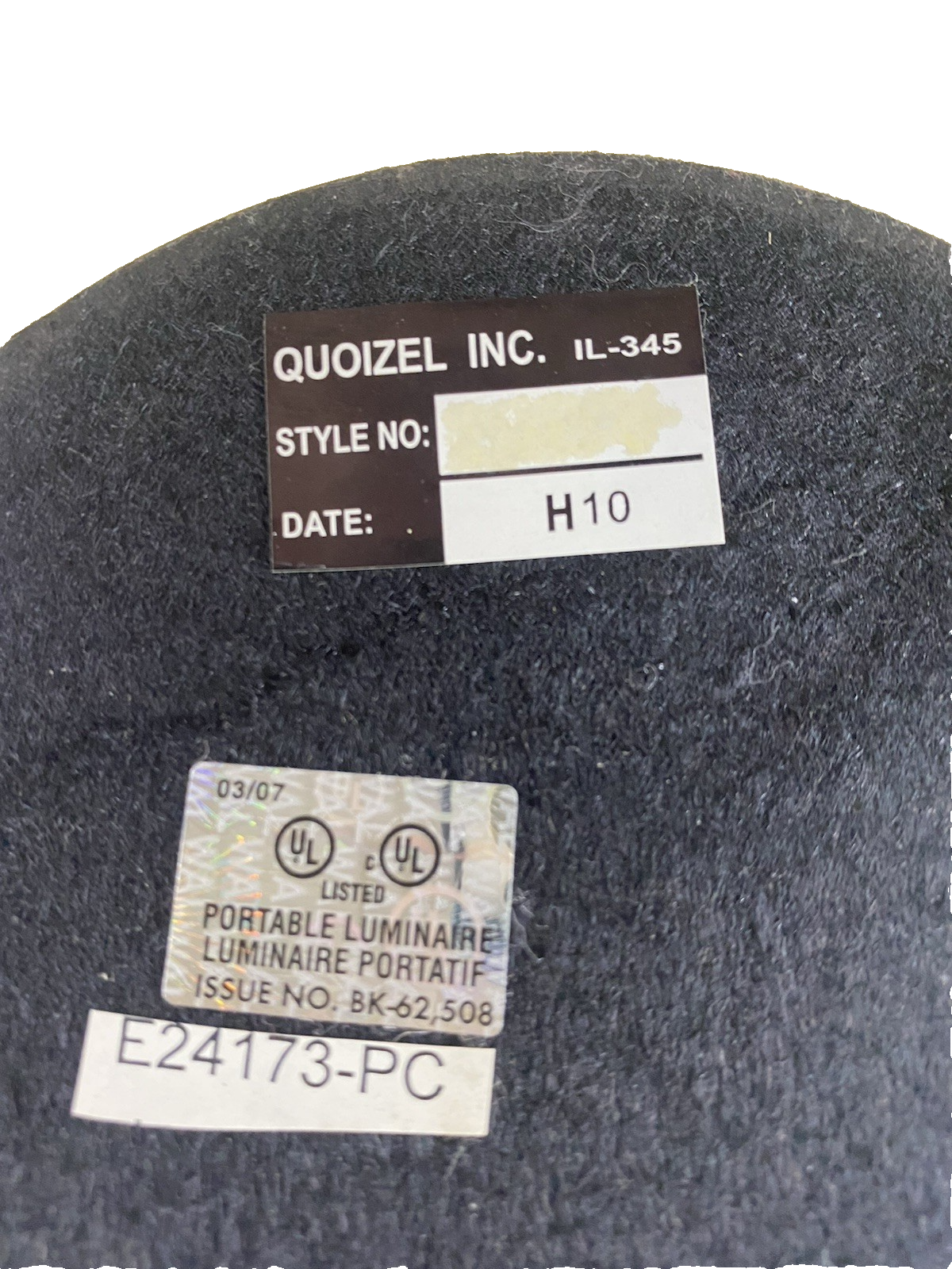 66558 Lenox Quoizel Table Lamp with Lenox Tag on shade