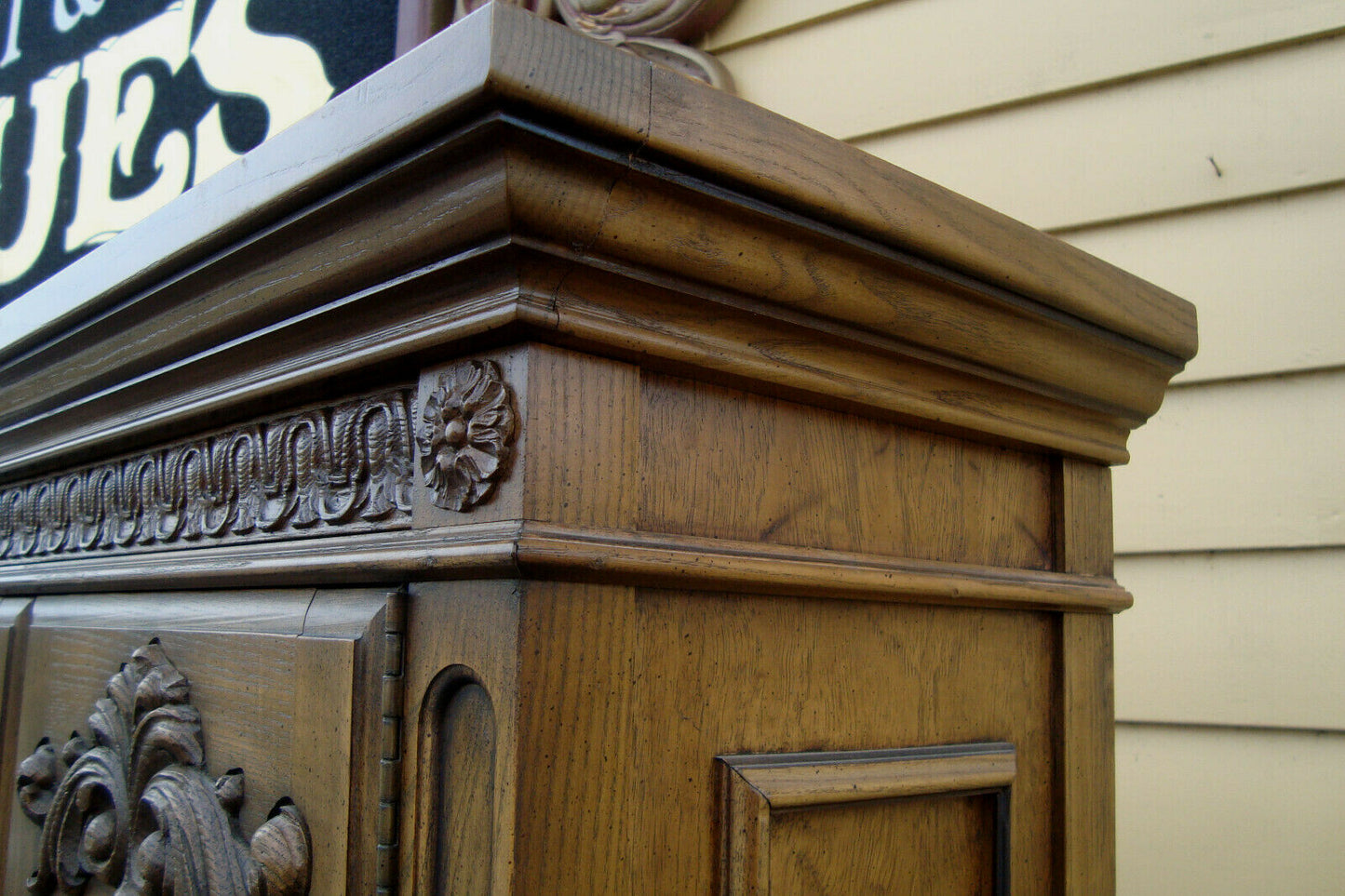 57262   Fancy  Modern Oak Curio China Cabinet with Light