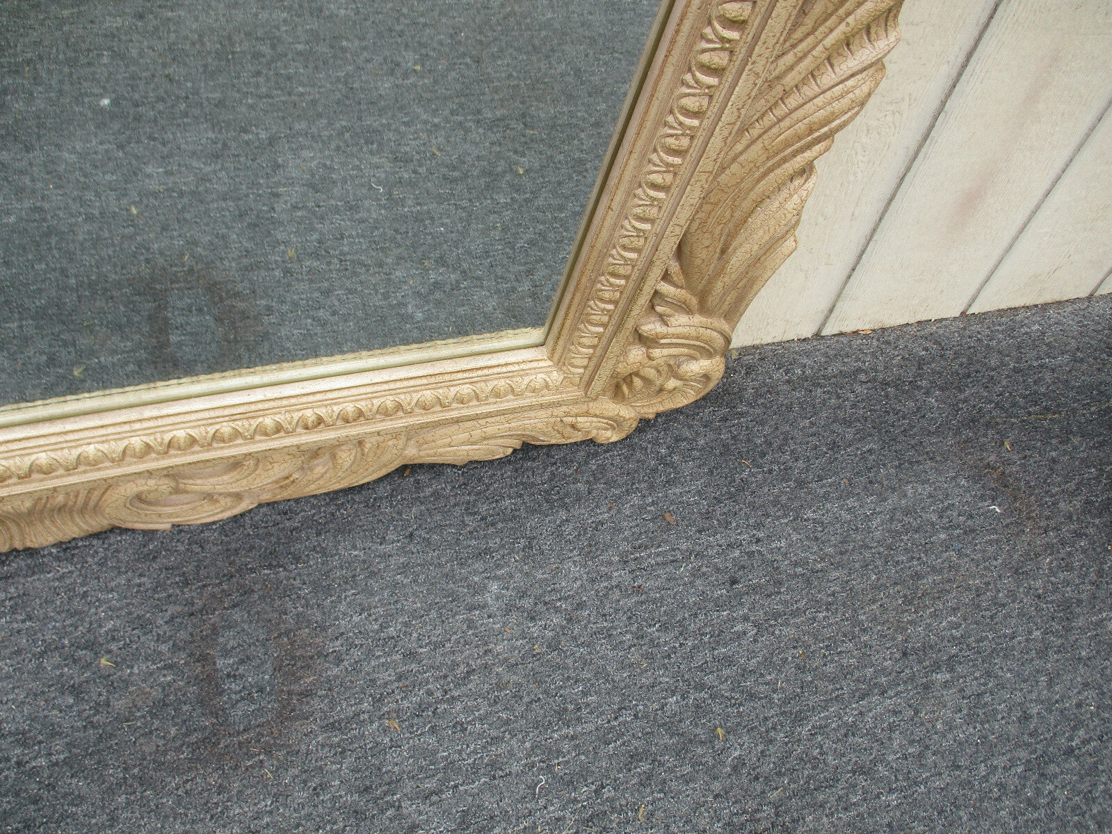 62937 Large Decorator Shell Top Mirror 45 x 57