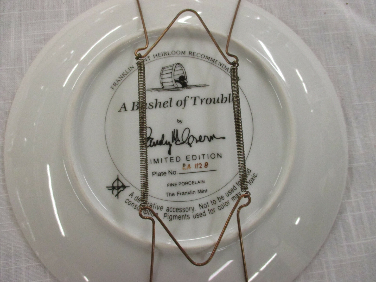 ES Set of 5 FRANKLIN MINT  Dog Porcelain Plates  8" diameter