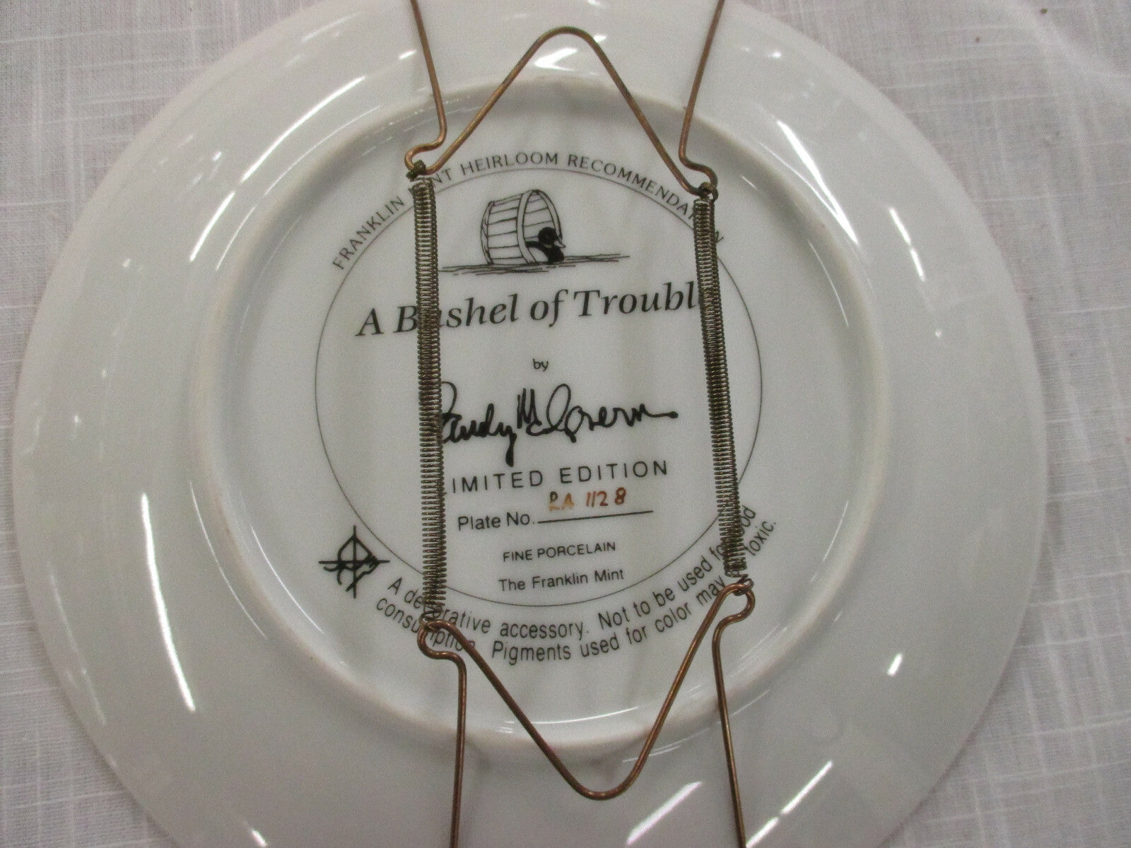 ES Set of 5 FRANKLIN MINT  Dog Porcelain Plates  8" diameter